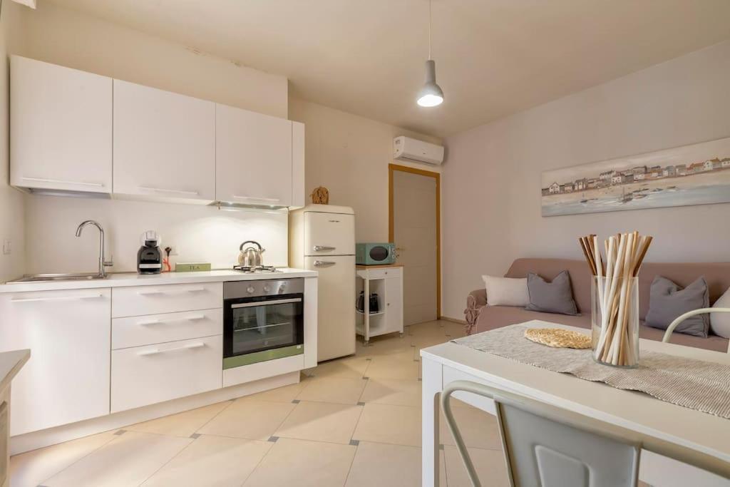Antine 54 - Magnolia Holidays ألغيرو المظهر الخارجي الصورة